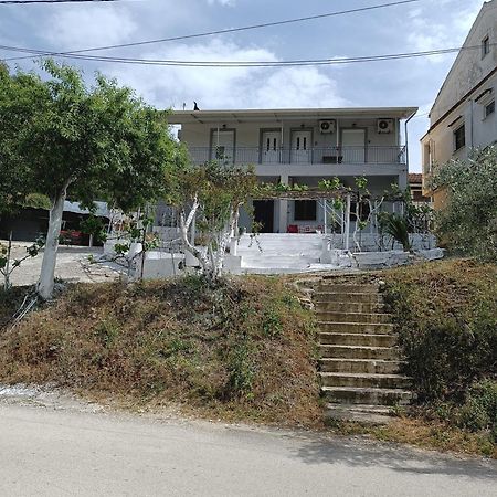Spiros Full House In Marathias Apartment Bagian luar foto