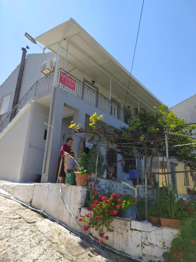 Spiros Full House In Marathias Apartment Bagian luar foto